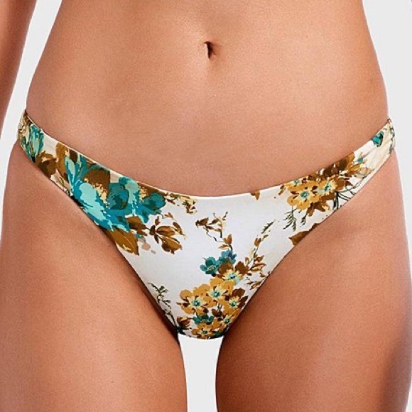 Vitamin ANWT* - Cuba Libre Rosie Bikini Bottoms - XS - NWT - Cheeky Brazilian